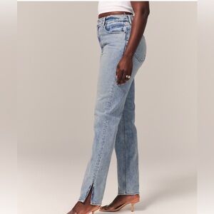 Abercrombie & Fitch Curve Love Ultra High Rise 90s Straight Jean, 29 xs/ 8xs